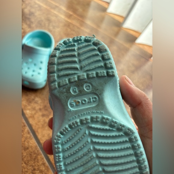 Crocs - Picture 3 of 6